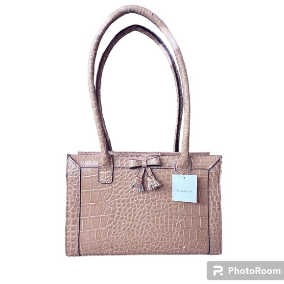 Liz Claiborne Handbags - Liz Claiborne Great Expectations Buff Beige Faux Leather Small Saddle Purse NWT